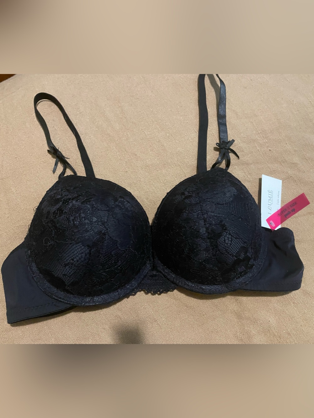 Super 2 size push up Black Lace Bra/ Size 38B, new